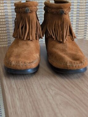 Minnetonka Brown Suede Moccasin Boots